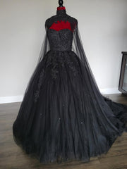Black Full Ballgown With High Neck Veil Wedding Dress, Bridal Gown With Long Train Sleeveless Sweetheart Strapless
